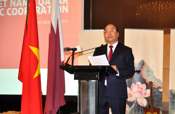 Deputi PM Nguyen Xuan Phuc menghadiri Forum kerjasama ekonomi Vietnam-Qatar dan Hari-hari Vietnam di Qatar tahun 2014